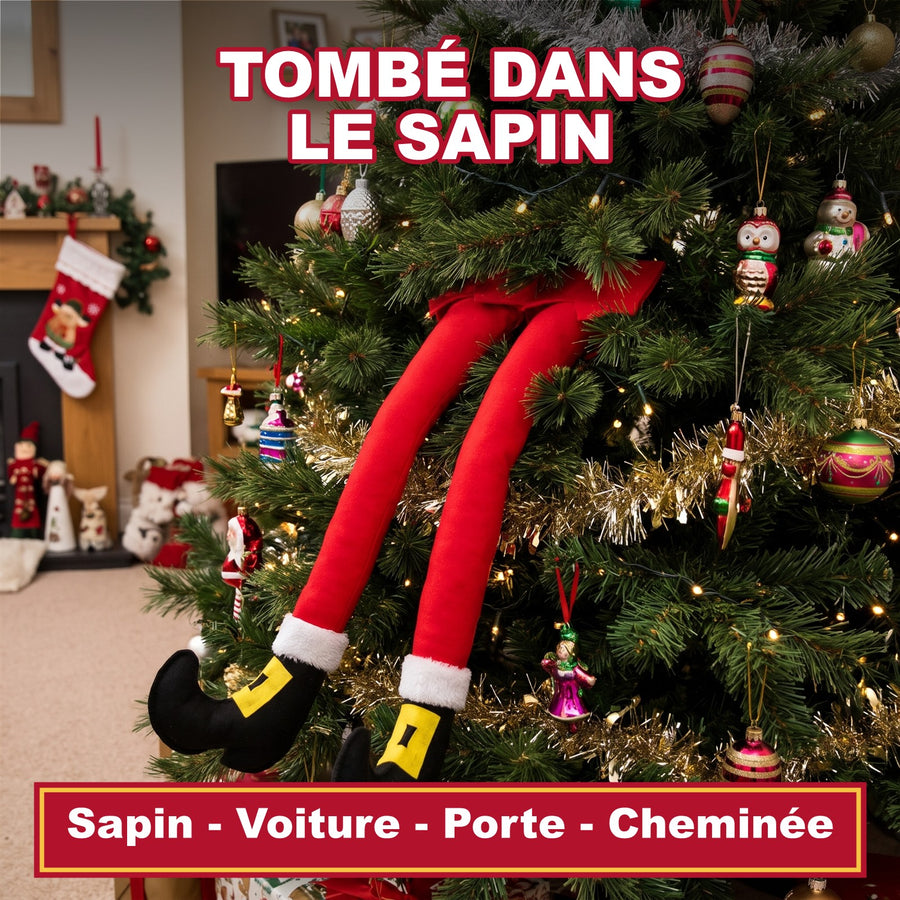 Jambes du Père Noël dans le sapin